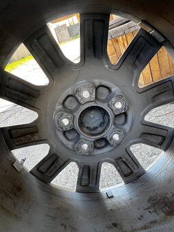 Kolesa Porsche Taycan - 5