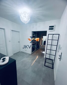 Štýlový a nový 2 izbový byt so súkromným parkovaním za TOP c - 5