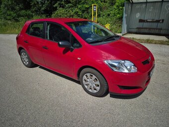 Toyota Auris 1.4 Benzín 71kw R.V.2008 - 5
