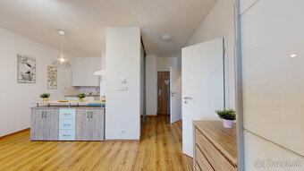 TOP MAKLÉR ponúka Garsónku pri Draždiaku – spojenie prírody  - 5