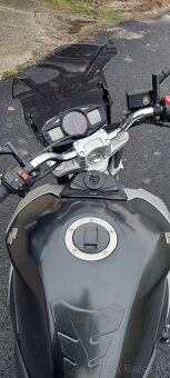 Suzuki GSR 600 - 5