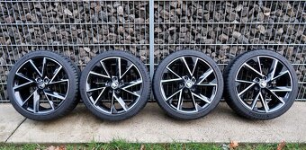 Vega r18 letne Octavia 3 - 5