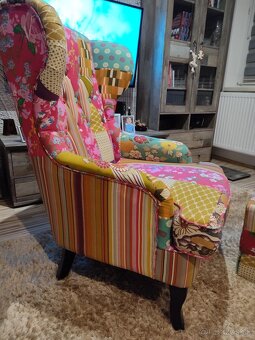 PREDÁM KRESLO S TABURETKOU - 5