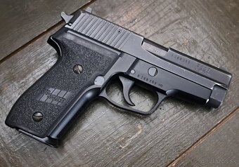 SIG SAUER 228 - 5