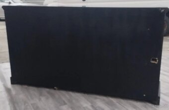 Komoda čierna trojdverová. - 5