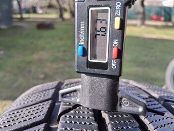 205/60 r16 zimne pneumatiky - 5