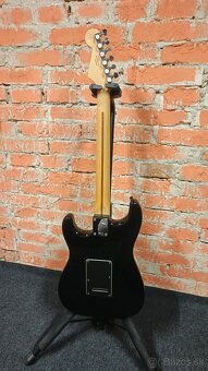 Fender Stratocaster Black Paisley - 5