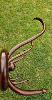 Starožitný vešiak - 5