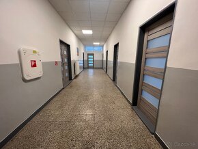 Skladové, Kancelárske priestory a parkovanie - BARDEJOV - 5
