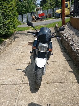 SUZUKI GSR 600 - 5