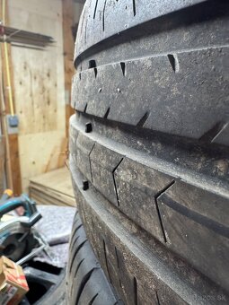 Continental 215/45 R16 - 5