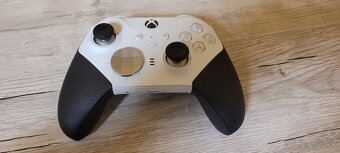 Xbox Elite series 2 Ovládač - 5