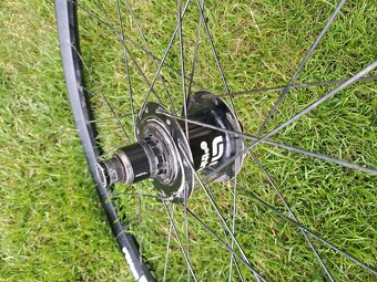 koleso E thirteen 142x12mm 27.5 - 5