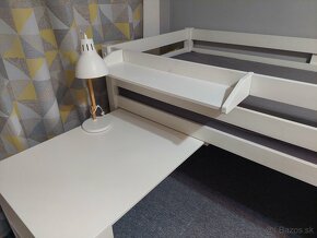 Vyvýšená posteľ s pc stolíkom a komodou - 5