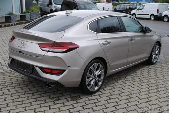 HYUNDAI I30 FASTBACK - PREDAJ AJ NA SPLÁTKY - 5
