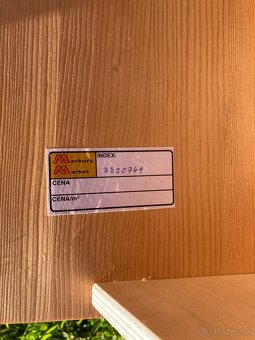 Drevený botnik na papuče a vesiak - 5