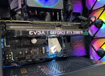 Ryzen 7 3800XT \16GB\RTX 2080Ti\SSD\850W Zdroj - 5