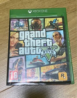 Xbox One S 500GB - 5