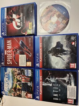 Playstation 4 slim 1TB - 5