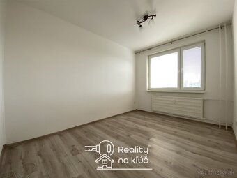 Na prenájom 2-izbový byt na sídlisku Juh v Nových Zámkoch - 5
