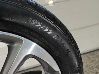 HYUNDAI DISKY R16 195/55 - 5