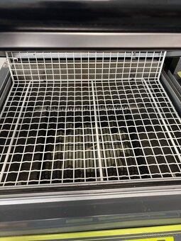 Predáme komorový baliaci stroj so zmršťovacou fóliou APH-455 - 5