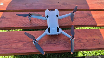 DJI Mini 4 Pro Fly More Combo v záruke do 4/27 - 5