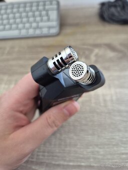 Zoom H1 Essential Prenosný rekordér + statív, puzdro - 5