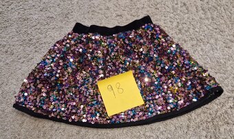 Darujem dievčenské oblečenie veľkosti prevažne 98-104 3-4 r. - 5