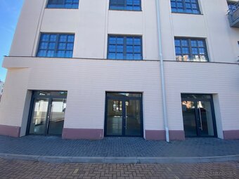 Novostavba komerčného priestoru - PREDAJ - 5