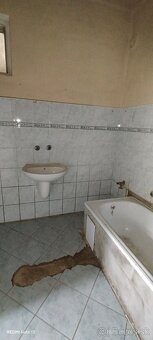 HZ- 12 Na predaj 5 izbový rodinný dom v Nesvadoch - 5