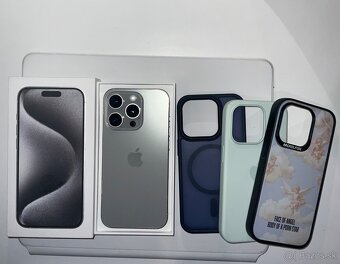 iPhone 15 pro 256GB natural titanium - 5