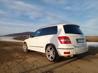 GLK 320 V6,4Motion 3.0,165Kw,225 koní,205000km - 5