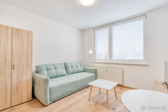 Na prenájom garsónka v centre Serede - 5