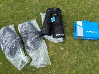Nové hokejové kalhoty Bauer Mach velikosti L a XL - 5