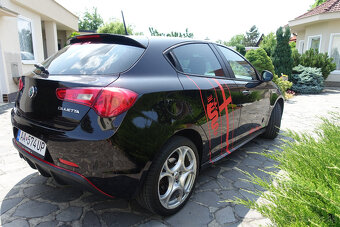 Alfa Romeo Giulietta 1.4 16V benzín M6, 120PS, 5d. - 5