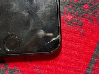 iPhone SE 2022 - 5