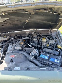 Predám Jeep Cherokee 2.5 TD (2000, nafta, 244 038 km) – robu - 5