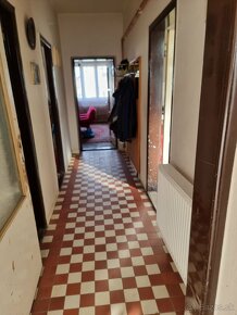 Dve stavebne parcely s rozhlohou 2025 m² s rodinnym domom - 5