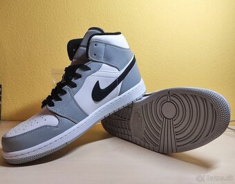Nike air Jordan 1 Mid light smoke grey - 5