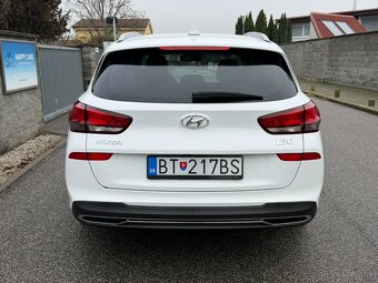 Hyundai i30 CW 1.0 T-GDi Family. Slovenské, odpočet DPH - 5