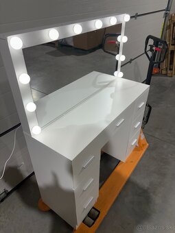 Toaletný stolík Hollywood s LED osvetlením - 5