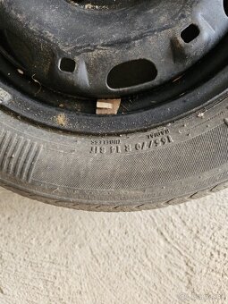 Plechové disky 14'' + letné pneu 165/70 R14
 - 5