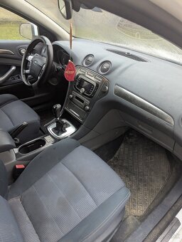 Ford Mondeo Mk4 2.0 - 5
