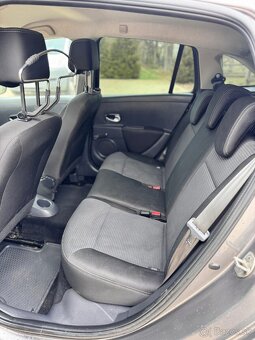 Renault Clio - 5
