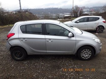 Rozpredám Hyundai I20 1.2 2012 G4LA - 5