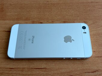 Apple iPhone SE 64GB - 5