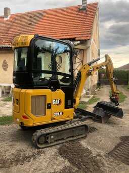 Caterpillar CAT 301.6 - 5