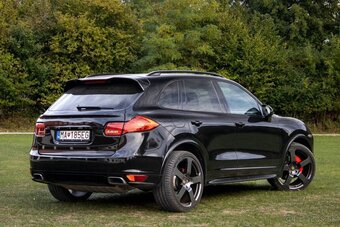 Porsche Cayenne Diesel Tiptronic S / 176kW / A8 / 2011 - 5