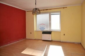 REZERVOVANÝ  2-izbový byt v TOP cene v centre mesta Poltár - 5